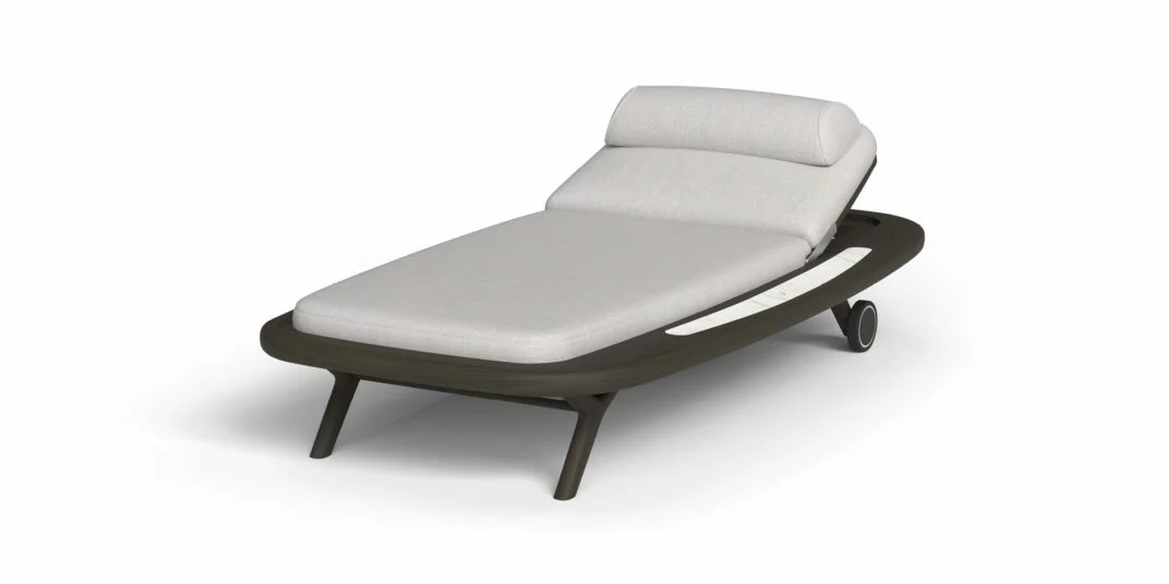 Tamarindo Lounger With Table in Outdoor Loungers for Tamarindo collection